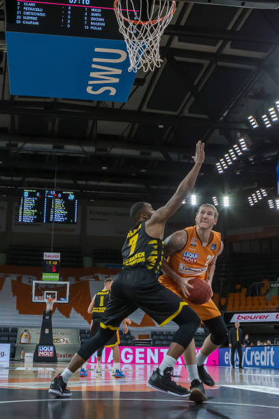 他们不仅注 他们不仅注