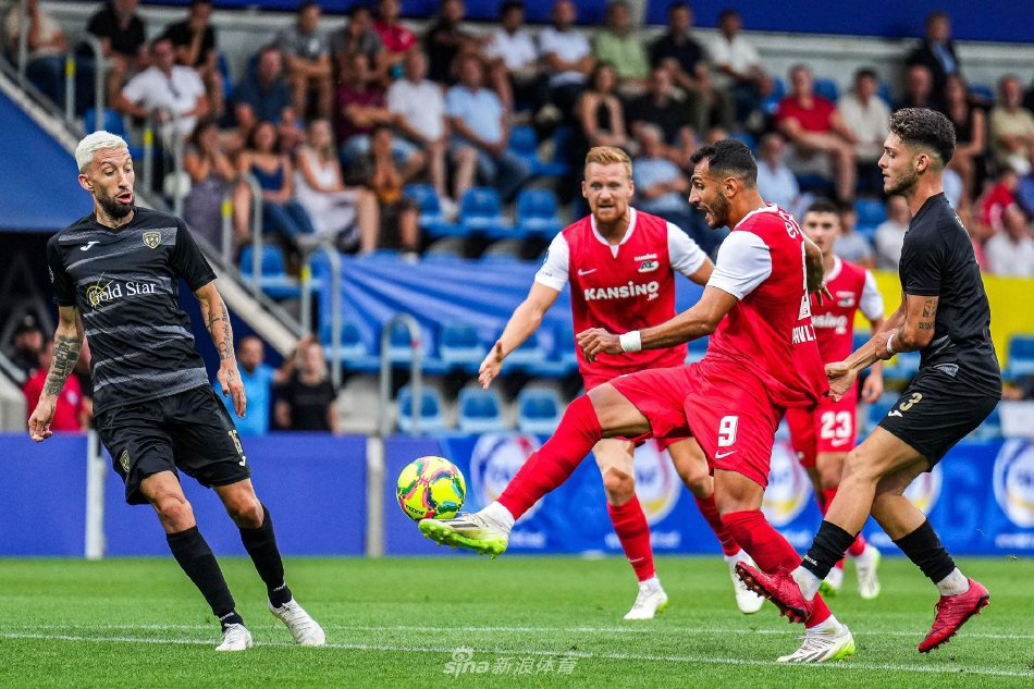 利物浦突出 利物浦突出