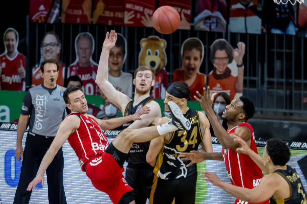 豪取9连胜 豪取9连胜