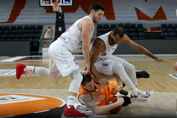 成为了本届 成为了本届