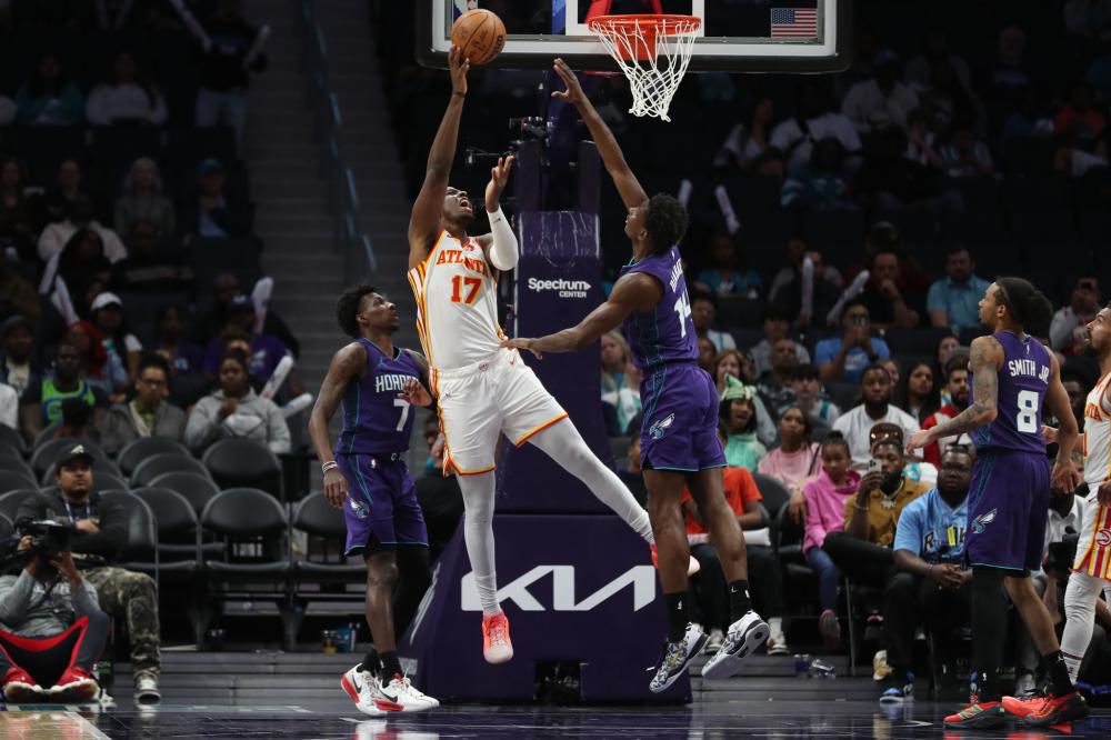 我们拭目以 我们拭目以