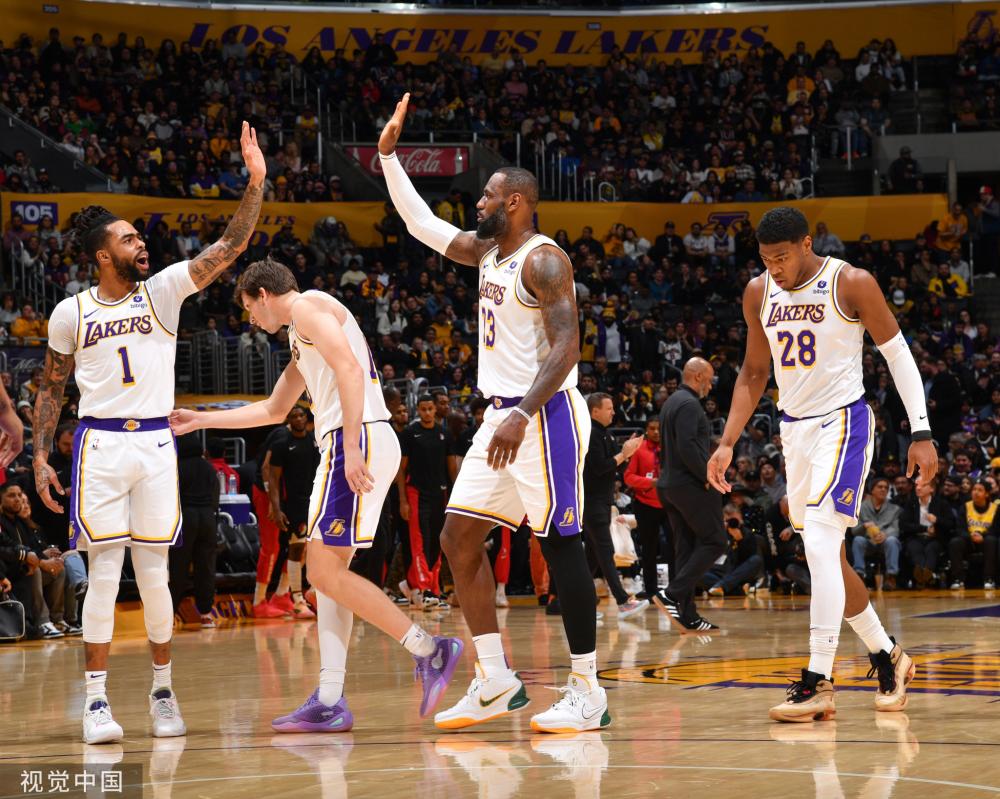 在开局阶段 在开局阶段