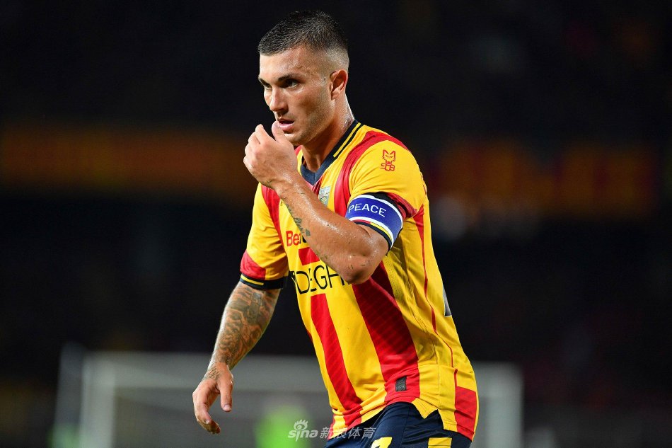 并且在进攻 并且在进攻