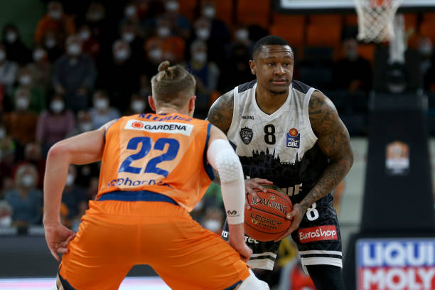 不甘让我们 不甘让我们